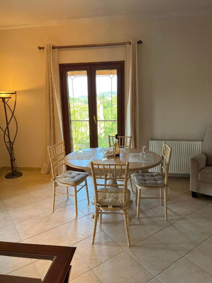 Apartment Loula's